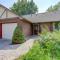 Experience Nirvana with artwork collections from around the globe Located in Lakewood neighborhood in SE Boise next to a park, Minutes from Bown Crossing and the Boise River, 10 minutes to downtown, 4 beds, sleeps 8, pets welcome in large fenced in yard - Бойсе