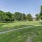 Experience Nirvana with artwork collections from around the globe Located in Lakewood neighborhood in SE Boise next to a park, Minutes from Bown Crossing and the Boise River, 10 minutes to downtown, 4 beds, sleeps 8, pets welcome in large fenced in yard - Бойсе