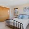 Unique 4 Season Porch 6 Queen Beds HUGE Space - Rapid City