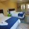 Amigos Bed & Breakfast