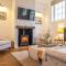 Crisply stylish Georgian cottage - Orchard Coach House - سودبيري