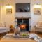 Crisply stylish Georgian cottage - Orchard Coach House - سودبيري