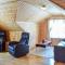 3 Bedroom Awesome Home In Åseral