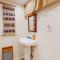 Newfane Hill Retreat