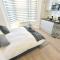 Stylish Studios by Luxestays Fulham