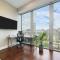 HostWise Stays - The Washington at Chatham - Free Parking, Great Views, Across from PPG Arena - 匹兹堡