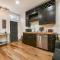 HostWise Stays - The Ocala - Free Parking, Cool Space, Spiral Stairs - 匹兹堡