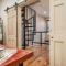 HostWise Stays - The Ocala - Free Parking, Cool Space, Spiral Stairs - 匹兹堡