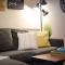 HostWise Stays - The Ocala - Free Parking, Cool Space, Spiral Stairs