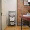 HostWise Stays - The Ocala - Free Parking, Cool Space, Spiral Stairs