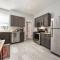HostWise Stays - The Edmond - Bloomfield Apartment in a great location! - Pittsburgh