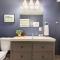 HostWise Stays - The Edmond - Bloomfield Apartment in a great location! - Pittsburgh