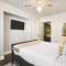 HostWise Stays - The Edmond - Bloomfield Apartment in a great location! - Pittsburgh