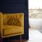 HostWise Stays - The Larryville - Amazing Bathroom, Perfect Location, Custom Build