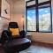 HostWise Stays - The River West - Hot Tub, Parking, Fire Pit, and more - سيلفرثورن