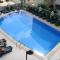 Almena Hotel