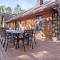Tatanka Hideaway Hot Tub Pool Table Massive Space
