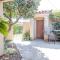 Sunny Palm Desert Escape on Golf Course