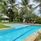 Casa de Praia em Interlagos - 4 suítes a poucos metros do mar
