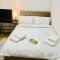 MIA Residence - Entire Studio apartment - City View - London - Next to Ealing Broadway Station - Ealing