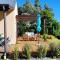 Boutique Art Retreat