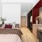 base-Beijing Sanlitun Serviced Apartment-Close to Forbidden City, Tian'anmen Square &Bike rental &Subway Line 2&3&17 &Free coffee &Washing machine, Kitchen &English speaking &High speed free WiFi &Robot - Beijing