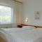 LANZ Haus KMB Seeappartement am Ossiacher See, Hallenbad und direktem Seezugang