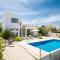 Villa Latchi Thea