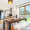Beautiful City Centre Apartment with Free Parking, Fast-Wifi, SmartTV with Netflix and Private Garden by Yoko Property - Milton Keynes