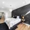 Modern 4 Level home-Game room/Parking/Near Airport