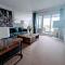 Beautiful 2 bedroom flat overlooking golf course