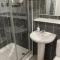Beautiful 2 bedroom flat overlooking golf course