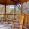ERN834 - LAKESIDE GETAWAY - GREAT LOCATION! CLOSE TO ALL THE ACTION! cabin - بيدجن فورج