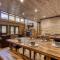 ERN840 - Splashin' Chalet - Brand New Cabin with Indoor Pool! Great Location! cabin - بيدجن فورج