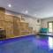 ERN840 - Splashin' Chalet - Brand New Cabin with Indoor Pool! Great Location! cabin - بيدجن فورج