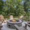 ERN823 - EAGLE FALLS - GREAT LOCATION WITH PRIVATE HEATED INDOOR POOL! CLOSE TO TOWN! cabin - بيدجن فورج