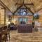 ERN823 - EAGLE FALLS - GREAT LOCATION WITH PRIVATE HEATED INDOOR POOL! CLOSE TO TOWN! cabin - بيدجن فورج