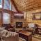 Cub Path Lodge - Luxurious 5 5 with Theatre Room and Mountain Views! cabin - غاتلينبرغ