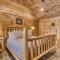Cub Path Lodge - Luxurious 5 5 with Theatre Room and Mountain Views! cabin - غاتلينبرغ