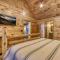Cub Path Lodge - Luxurious 5 5 with Theatre Room and Mountain Views! cabin - غاتلينبرغ