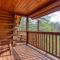Cub Path Lodge - Luxurious 5 5 with Theatre Room and Mountain Views! cabin - غاتلينبرغ