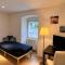 Ferienwohnung Elfriede - WLAN, 2 Bäder, Küche, Freisitz, 2 Parkplätze, im Ortskern