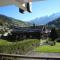 2 pièces proche pistes avec balcon - FR-1-459-63