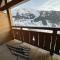 Chalet mitoyen 3 étoiles à La Clusaz, 500m des pistes, 10 pers, terrasse, cheminée, garage, WiFi - FR-1-459-186