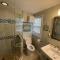 The StarFish Bungalow 1B/1B