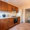 Springfield Place - 3 Bed Cent Reading - Long term savings - Free Parking