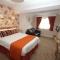 Lion Hotel & Studio Apartments - Criccieth