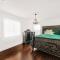 Vino Villa Large home Sleeps 10! Large Salt water pool/spa
