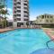 Aqualine Apartments On The Broadwater