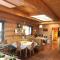 Cariboo Log Guest House